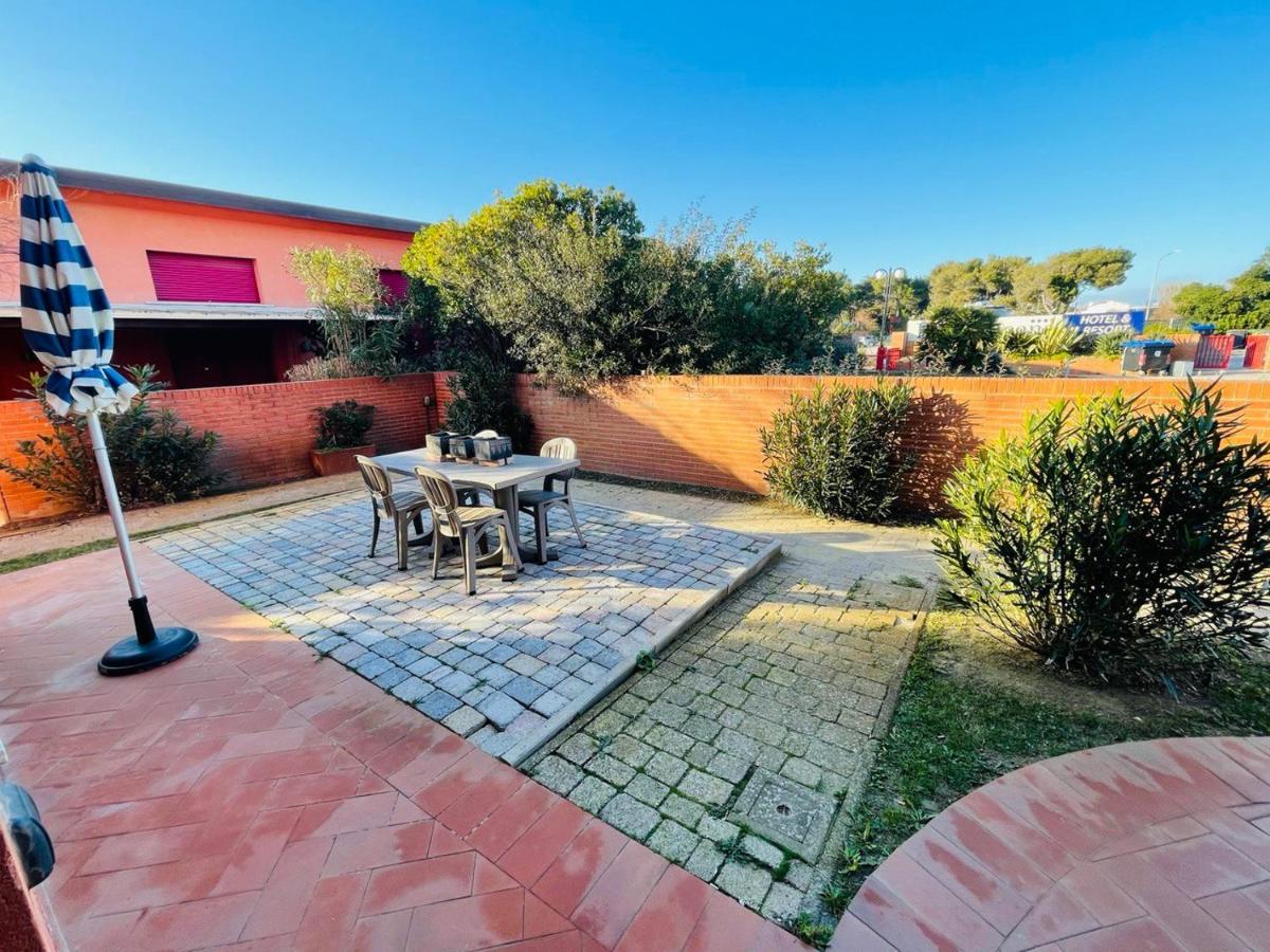 Regina Del Mare Holiday Apartments Tirrenia Exterior foto