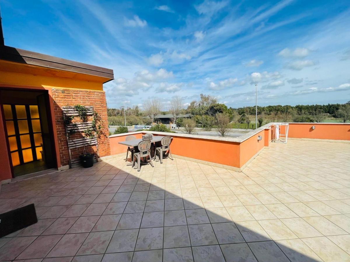 Regina Del Mare Holiday Apartments Tirrenia Exterior foto